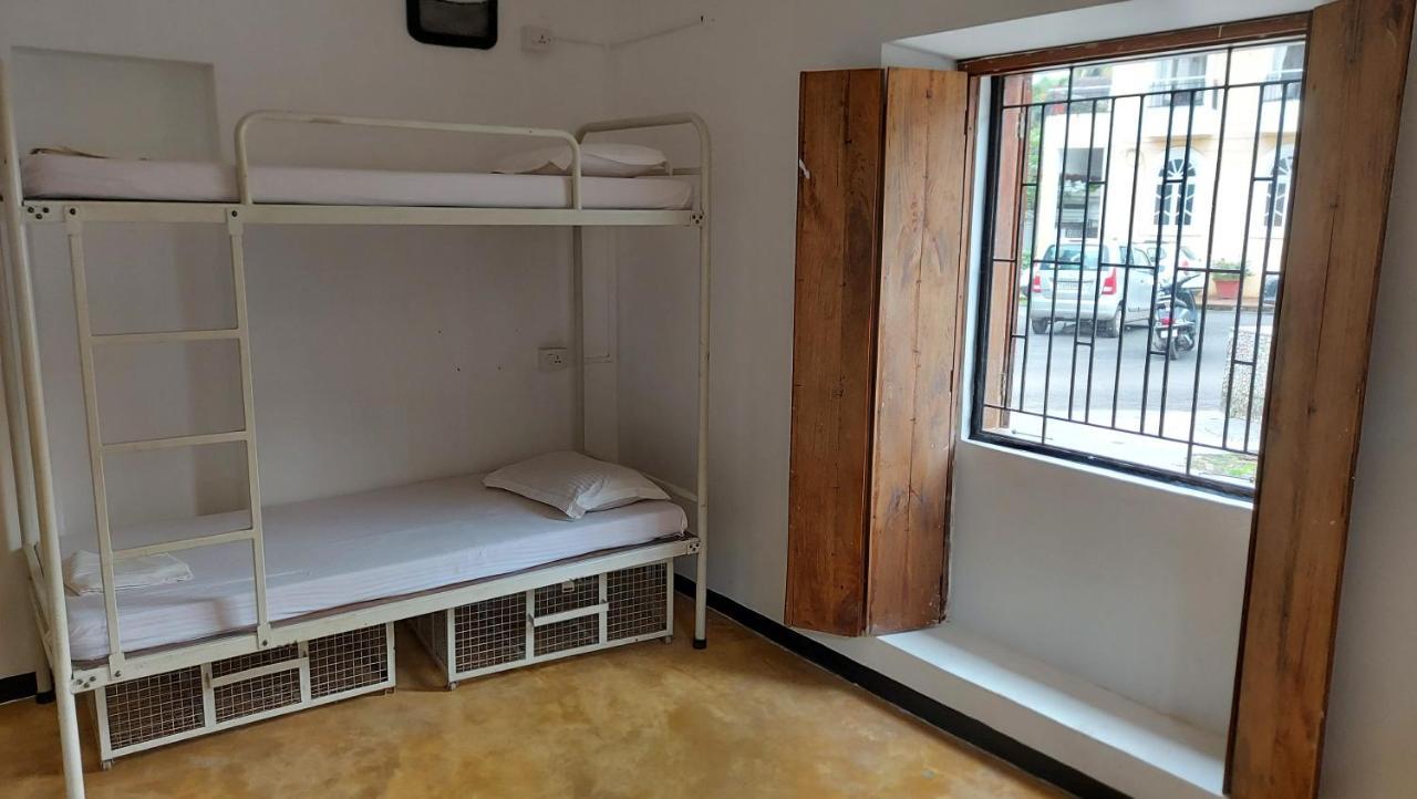 פאנג'י The Old Quarter Hostel מראה חיצוני תמונה